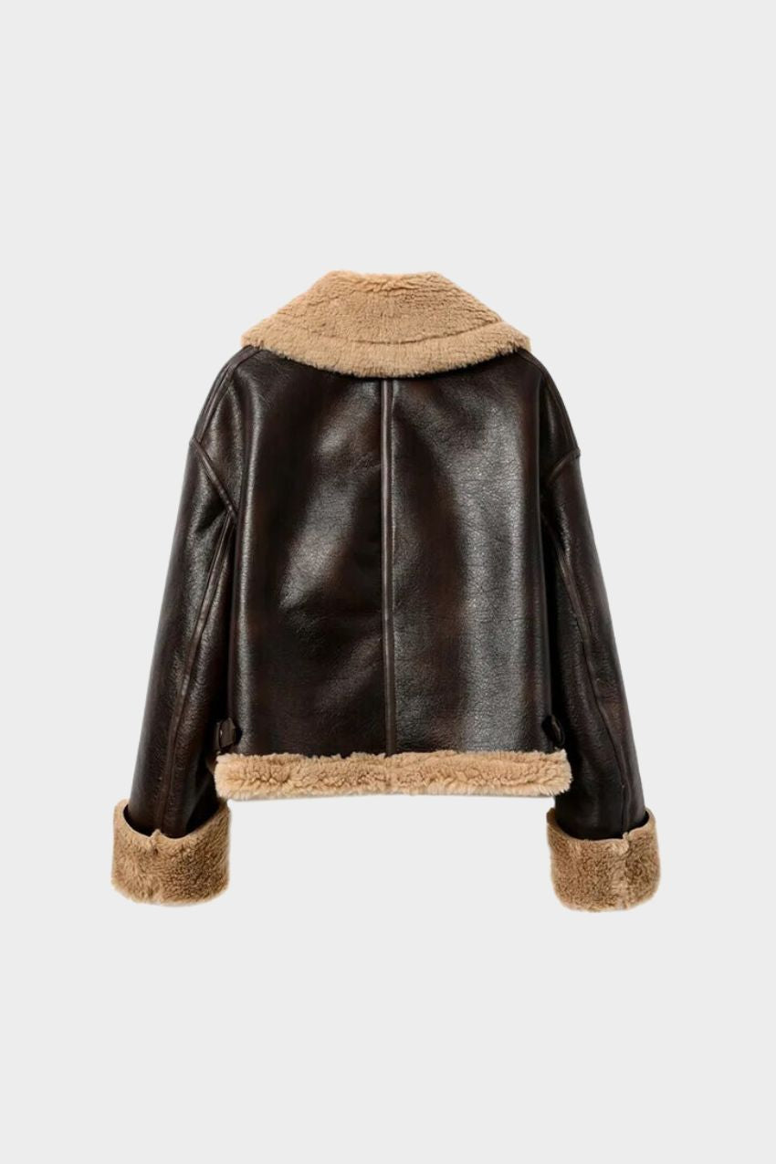 Casaco Feminino de Pele Vintage