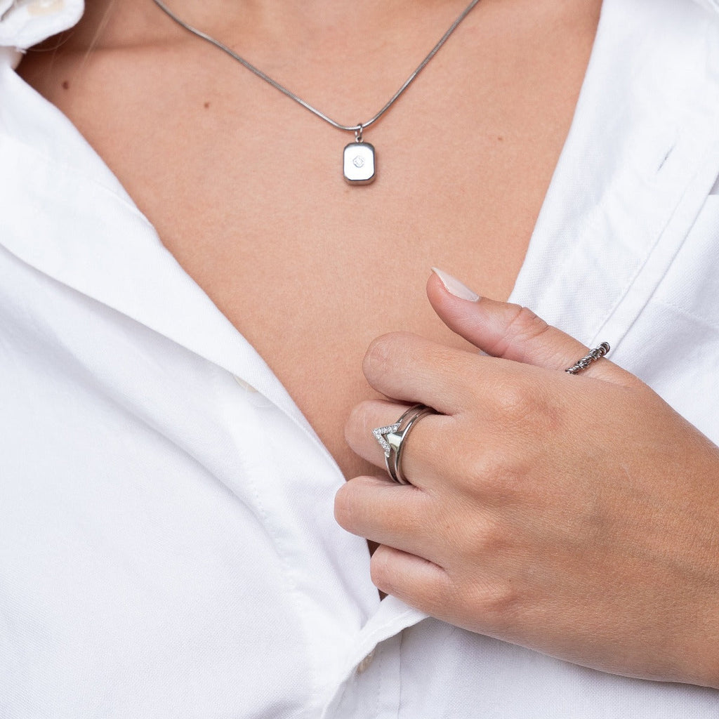 Shine Pendant Necklace - Silver