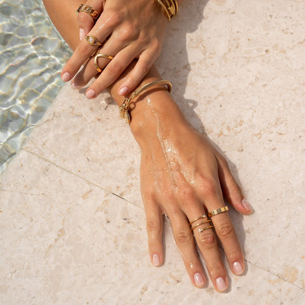 Square Anatomical Wedding Band Plated in 18K Gold