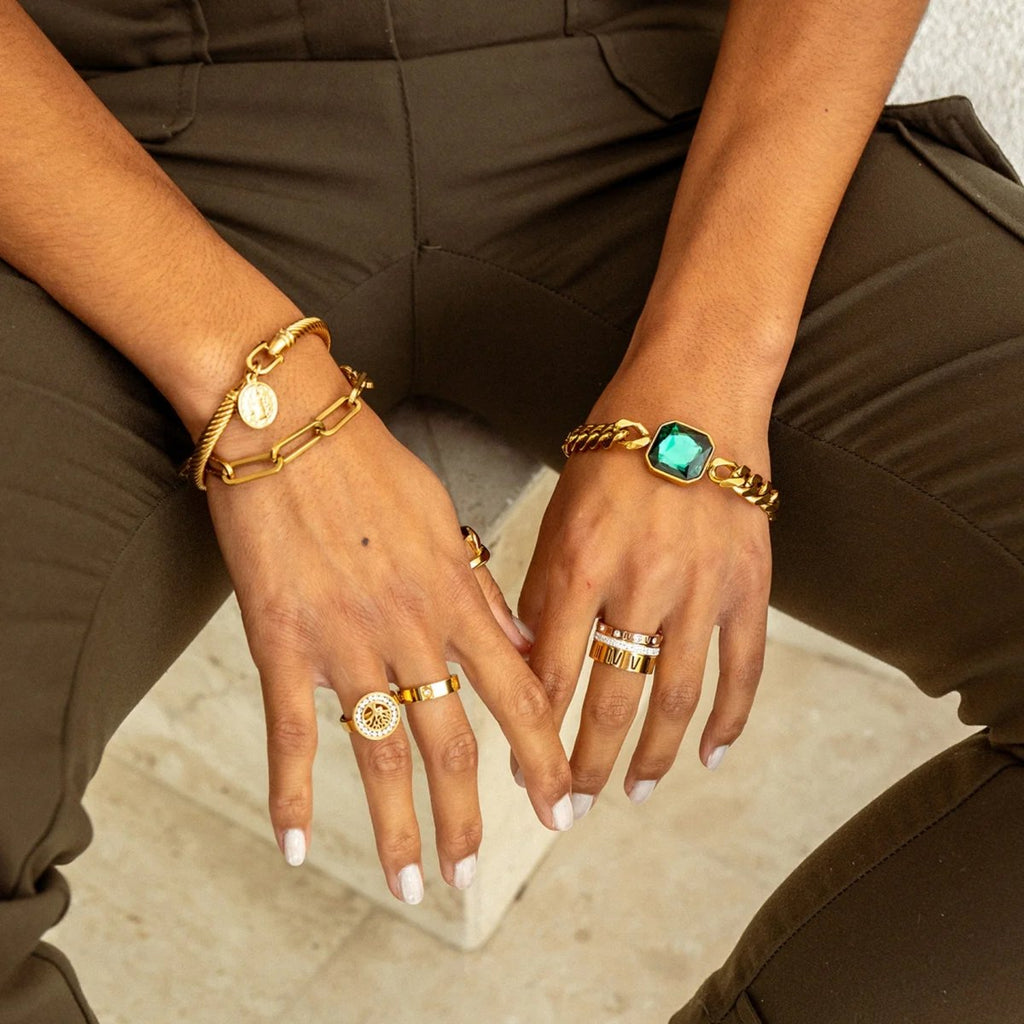 Classic Inspiration Ring Plated in 18k Gold