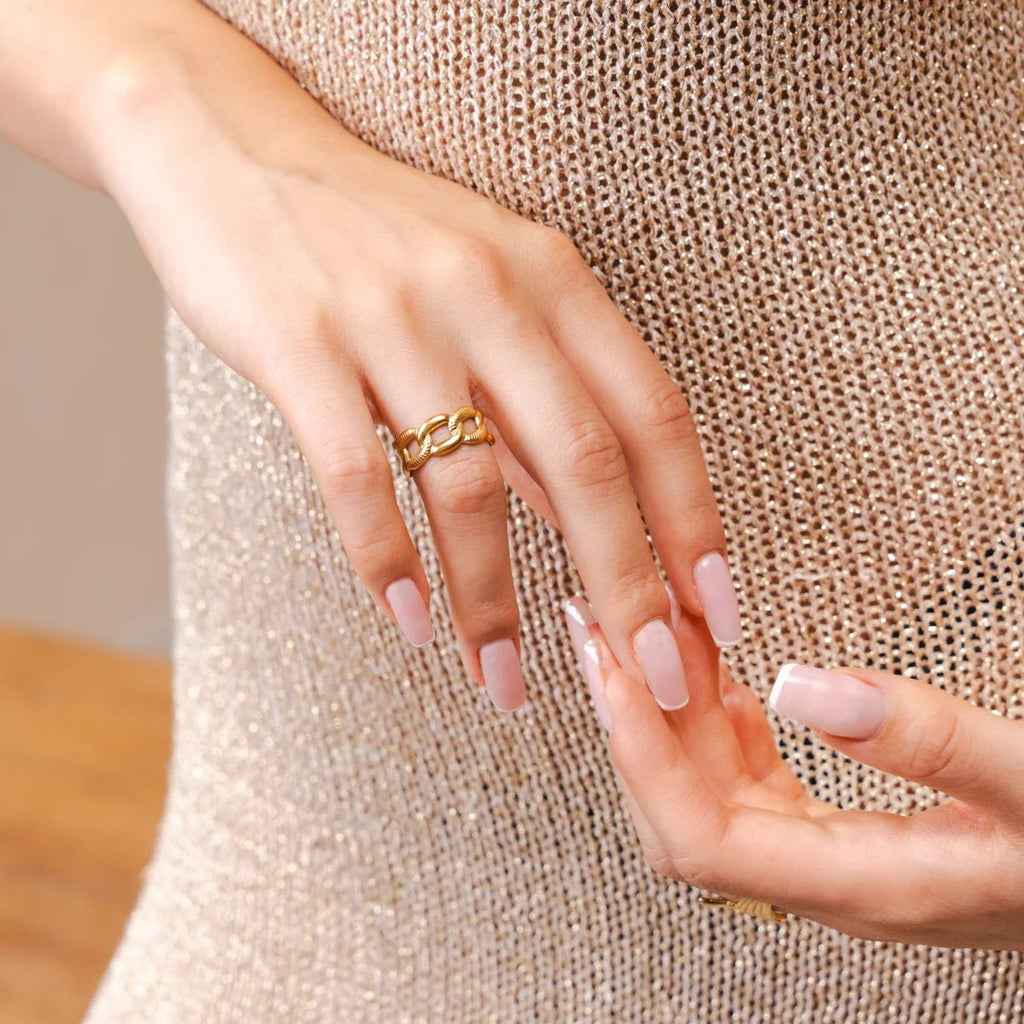 Bold Adjustable Chain Ring Plated in 18K Gold