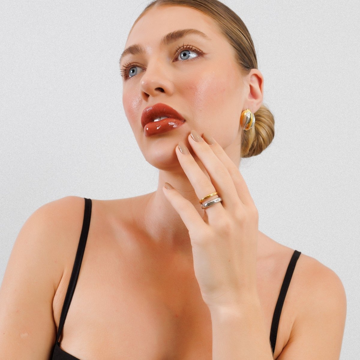 Duality Adjustable Ring with a Mix of Gold and Silver Plating