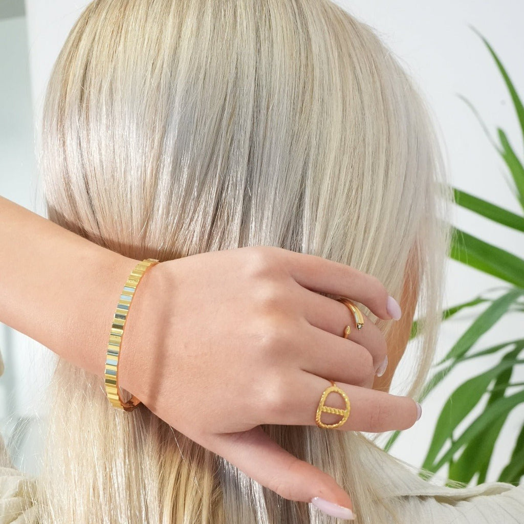 Éclat Adjustable Ring Plated in 18k Gold