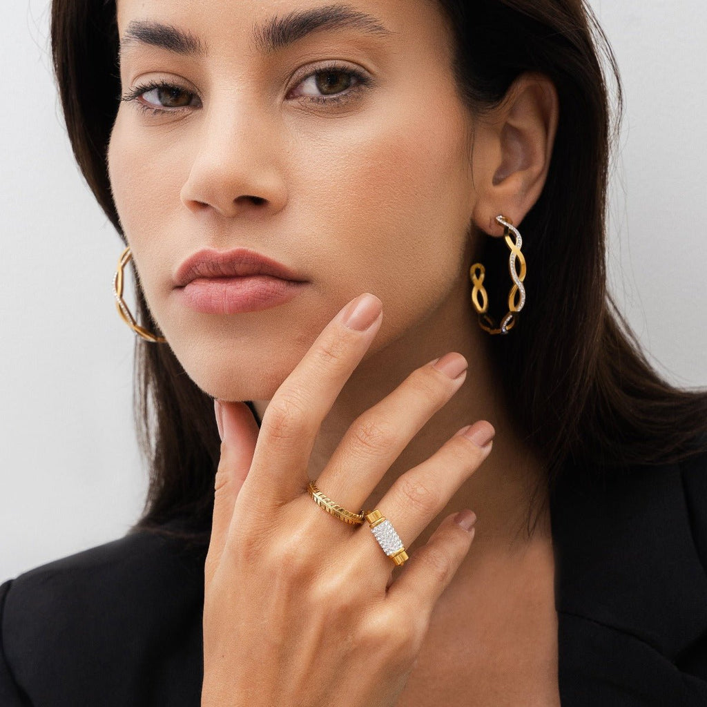 Glitz Rotating Ring Plated in 18K Gold