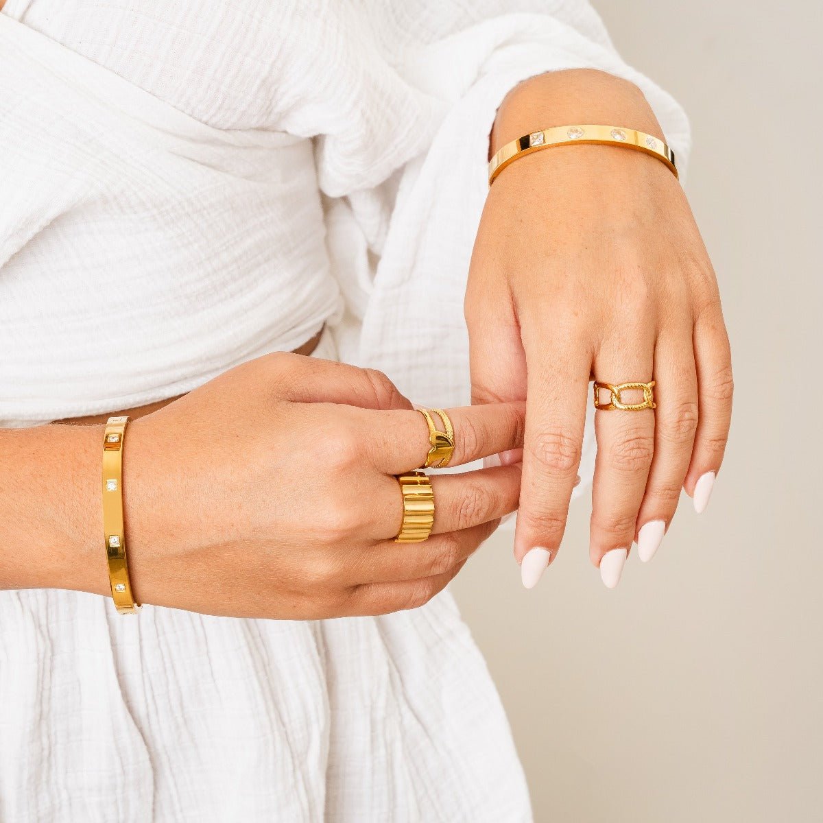 Adjustable Link Ring Plated in 18k Gold