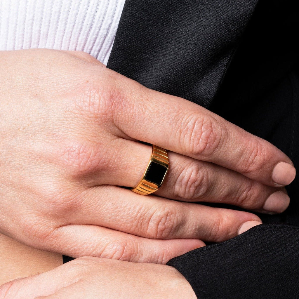 Noir Ring Plated in 18k Gold