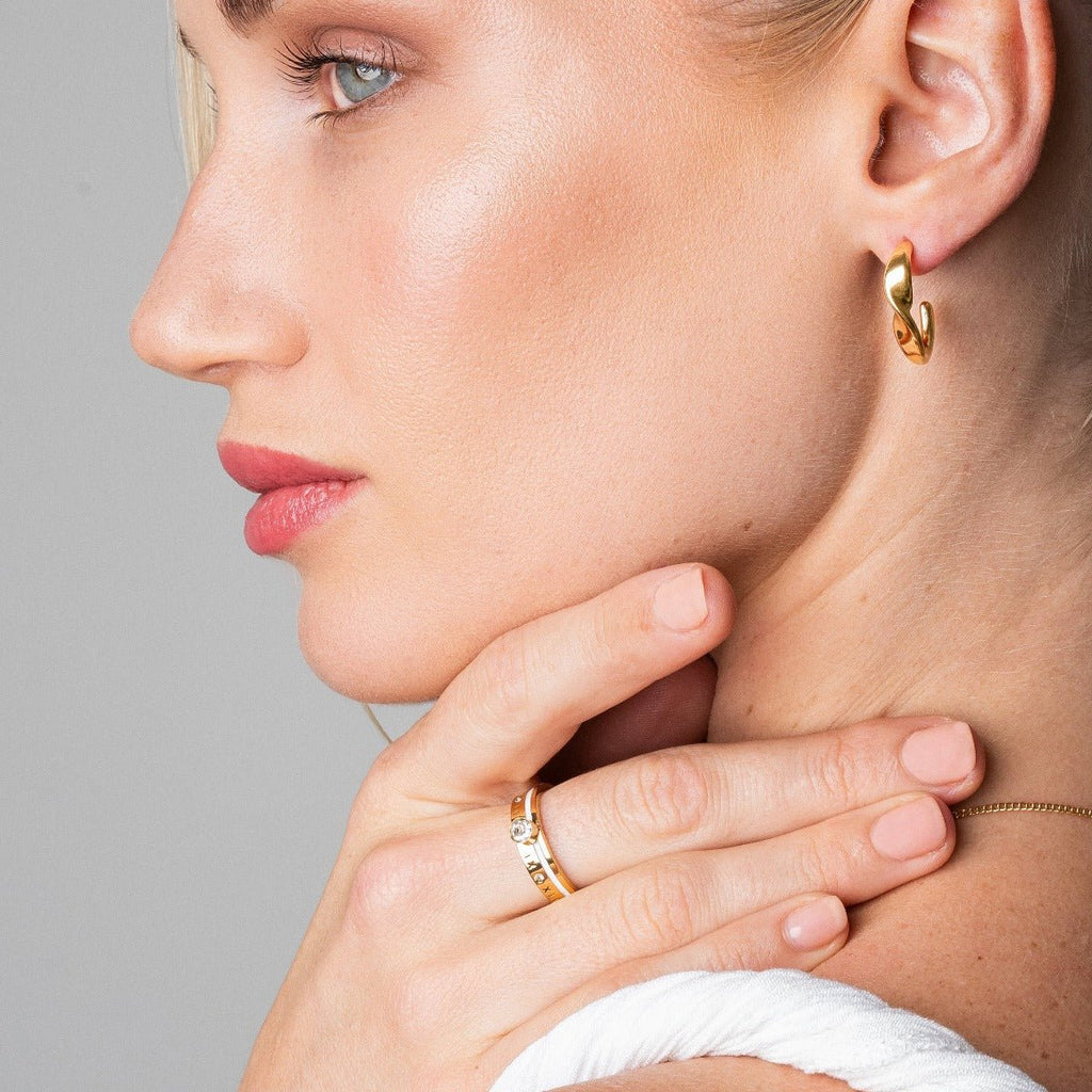 Queen Ring with Crystal Stone, 18k Gold Plated