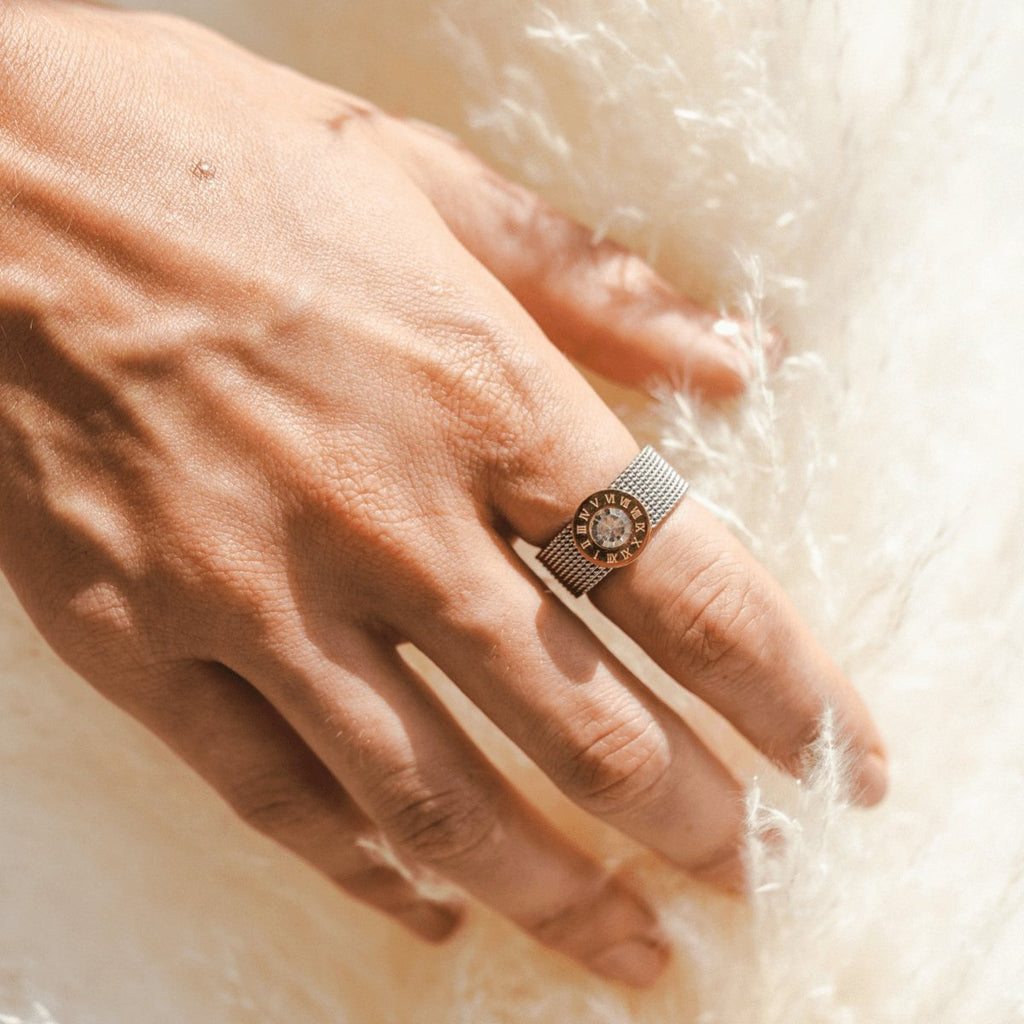 Roman Mesh Ring - Silver