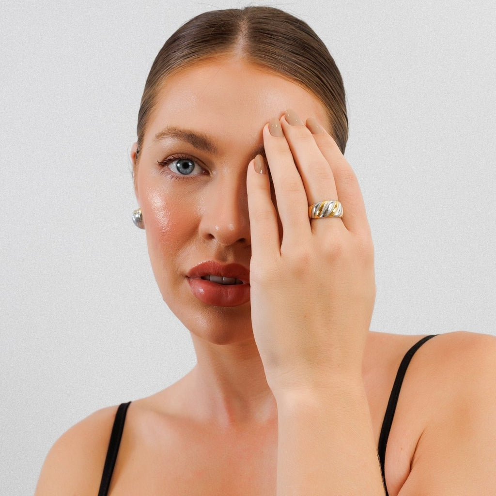 Adjustable Twist Ring with a Mix of Gold and Silver Plating
