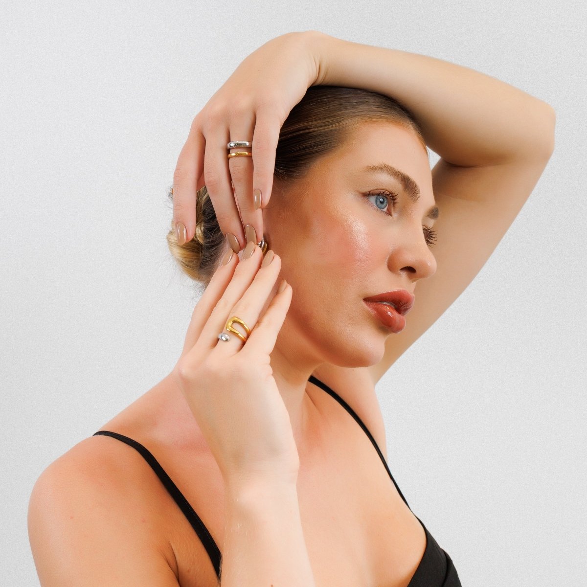 Adjustable Wave Ring with a Mix of Gold and Silver Plating