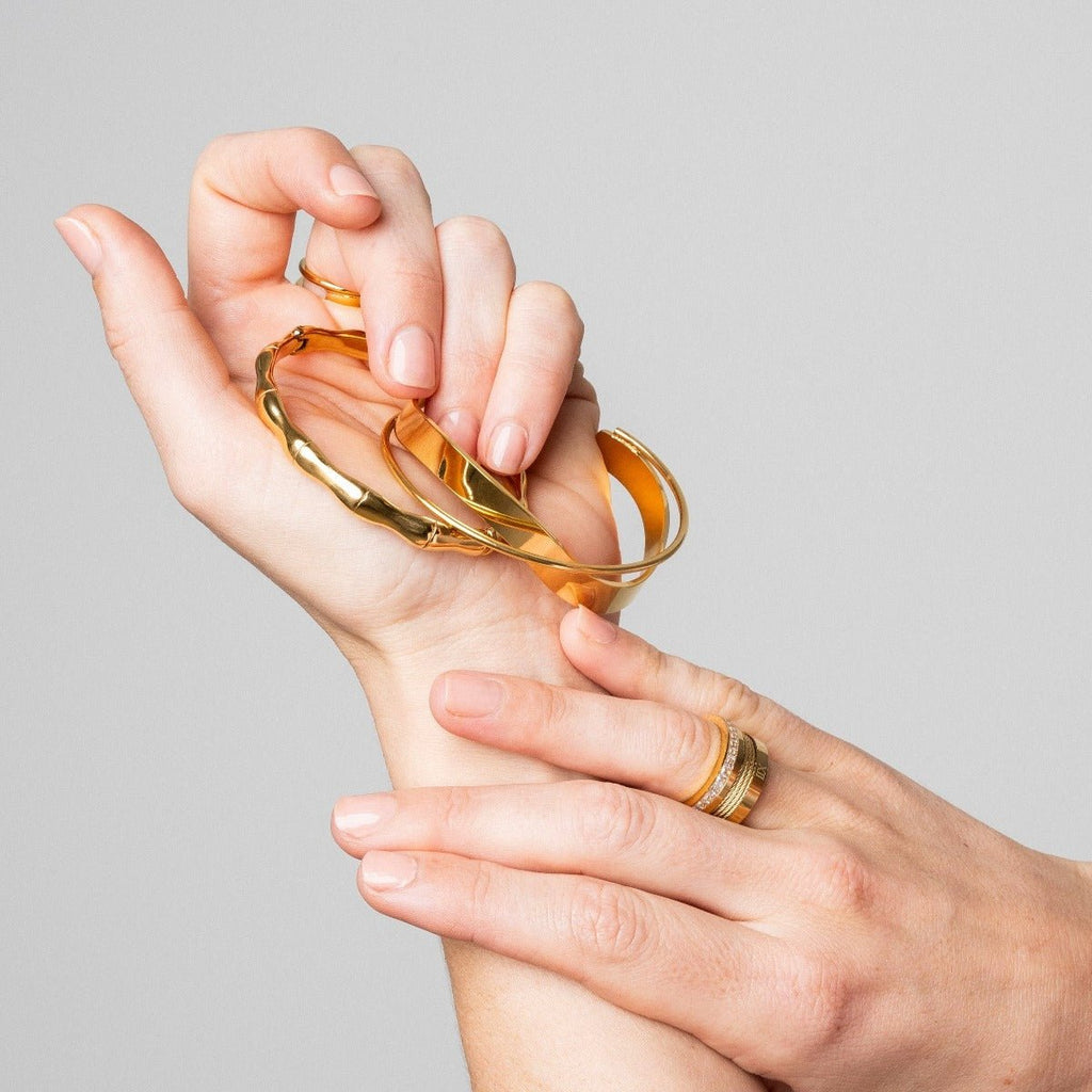 Bamboo bracelet plated in 18k gold.