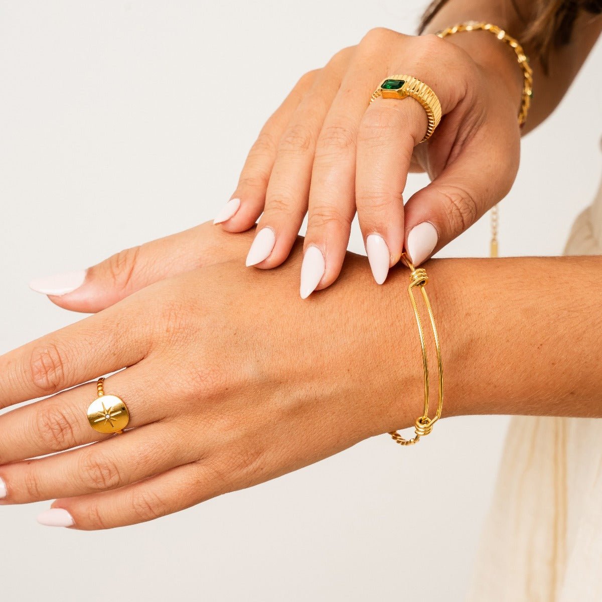 Delicate Eva Bracelet Plated in 18k Gold