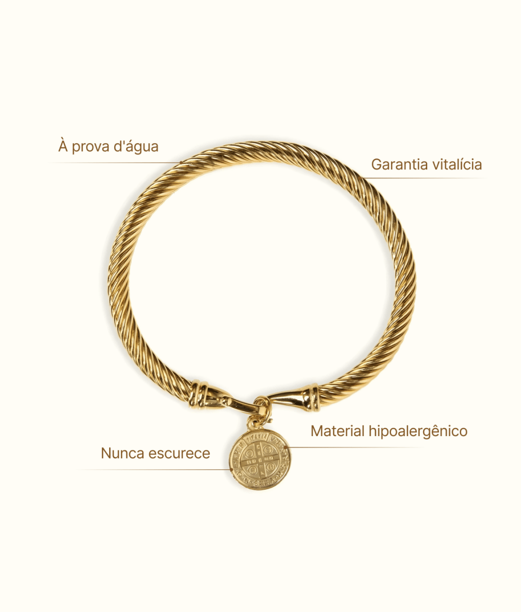 Bracelet with Saint Benedict pendant, 18K gold plated.