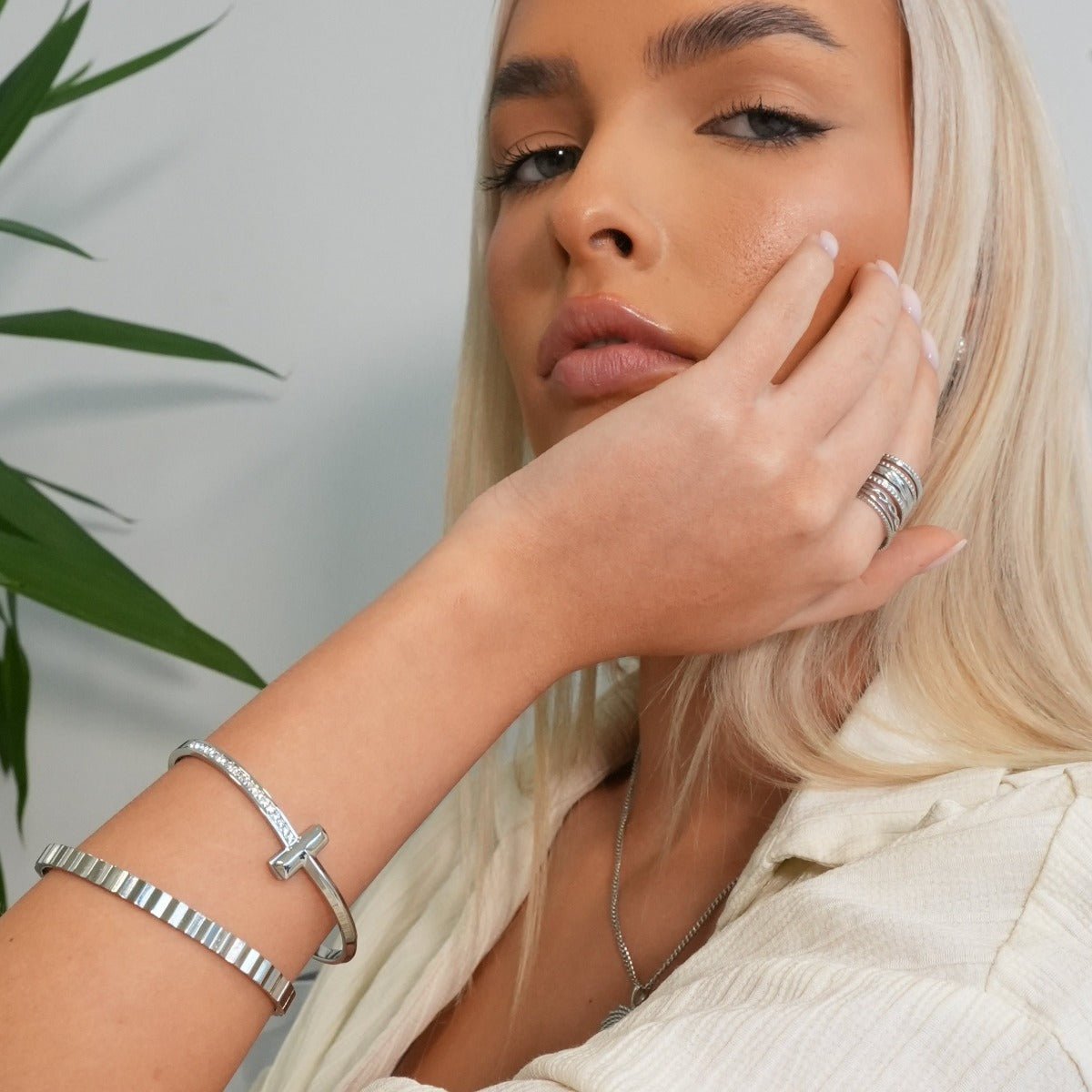 Elegance T-Bar Bracelet - Silver