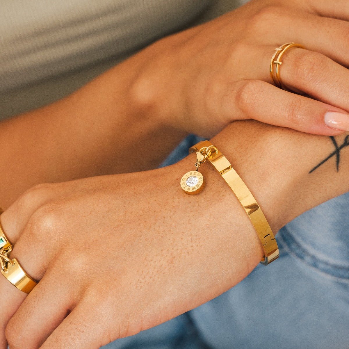 Uniq Bracelet Plated in 18K Gold