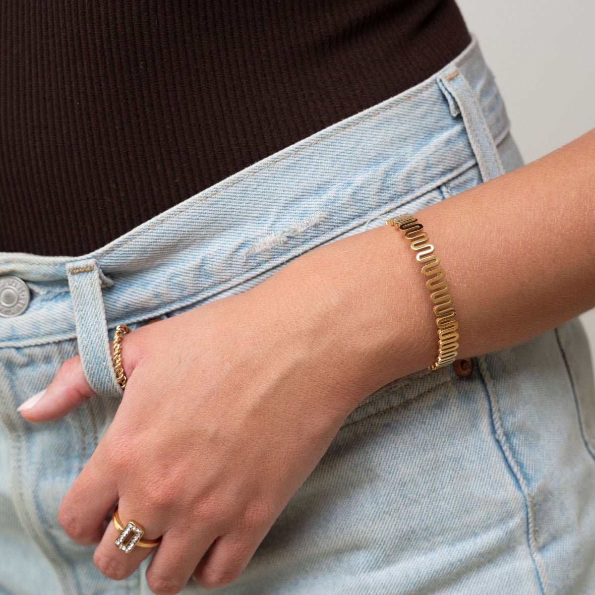 Zig Zag Bracelet Plated in 18K Gold