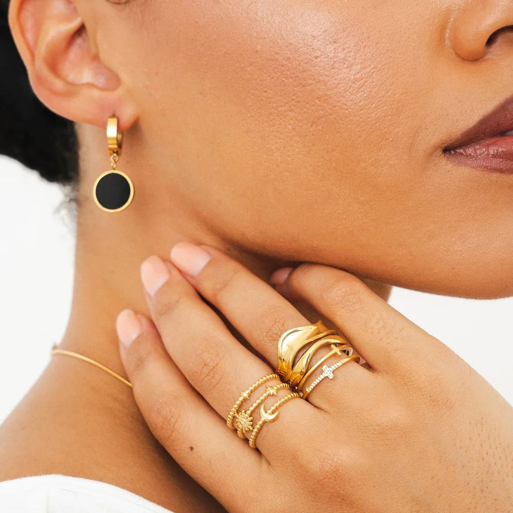 Noir Pendant Earrings Plated in 18k Gold