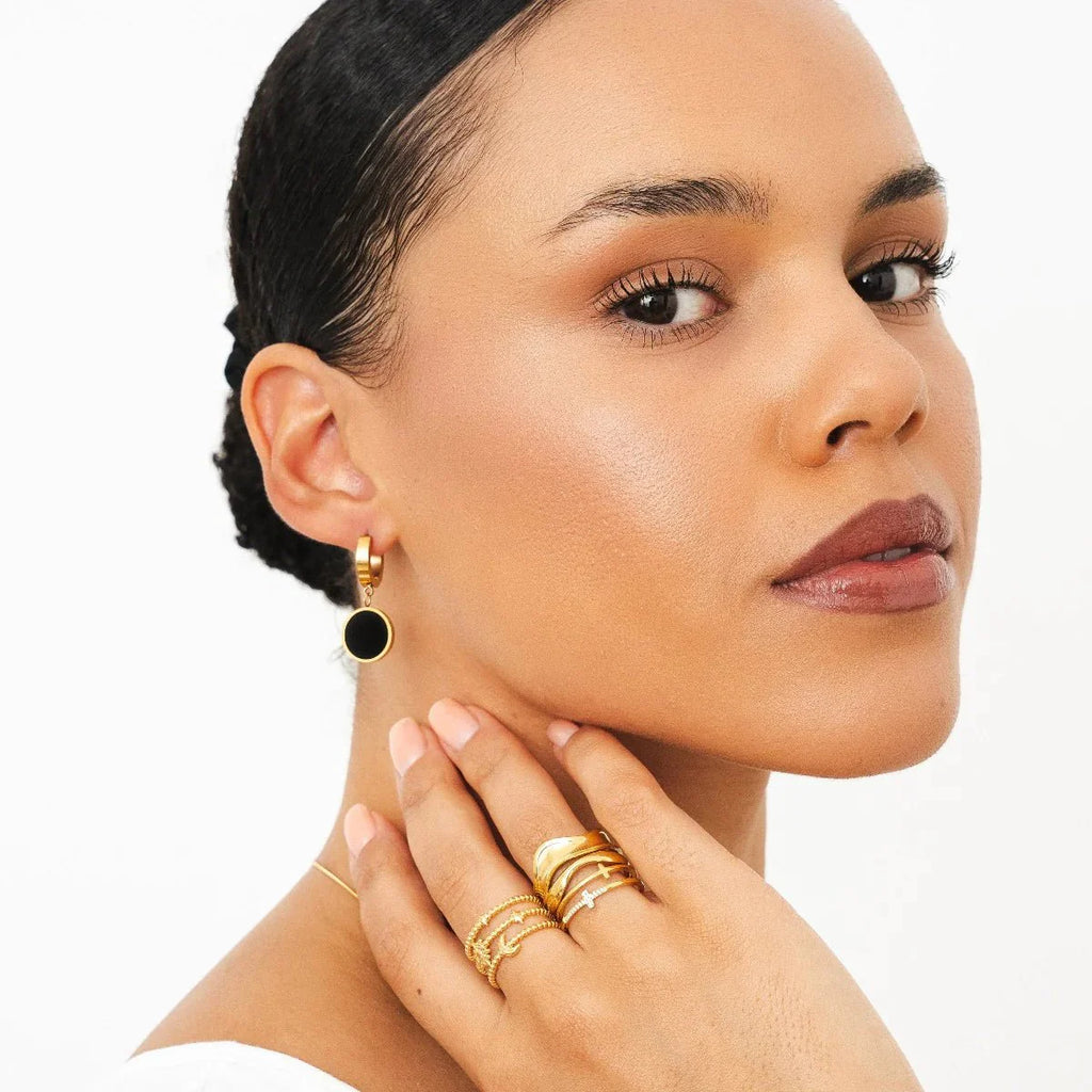 Noir Pendant Earrings Plated in 18k Gold