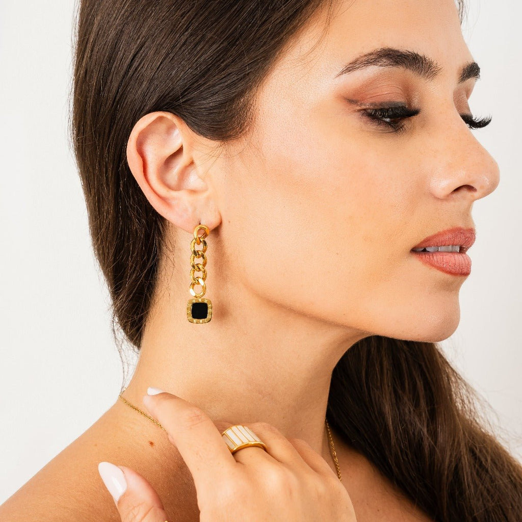 Lorenza Pendant Earrings in Onyx, 18k Gold Plated