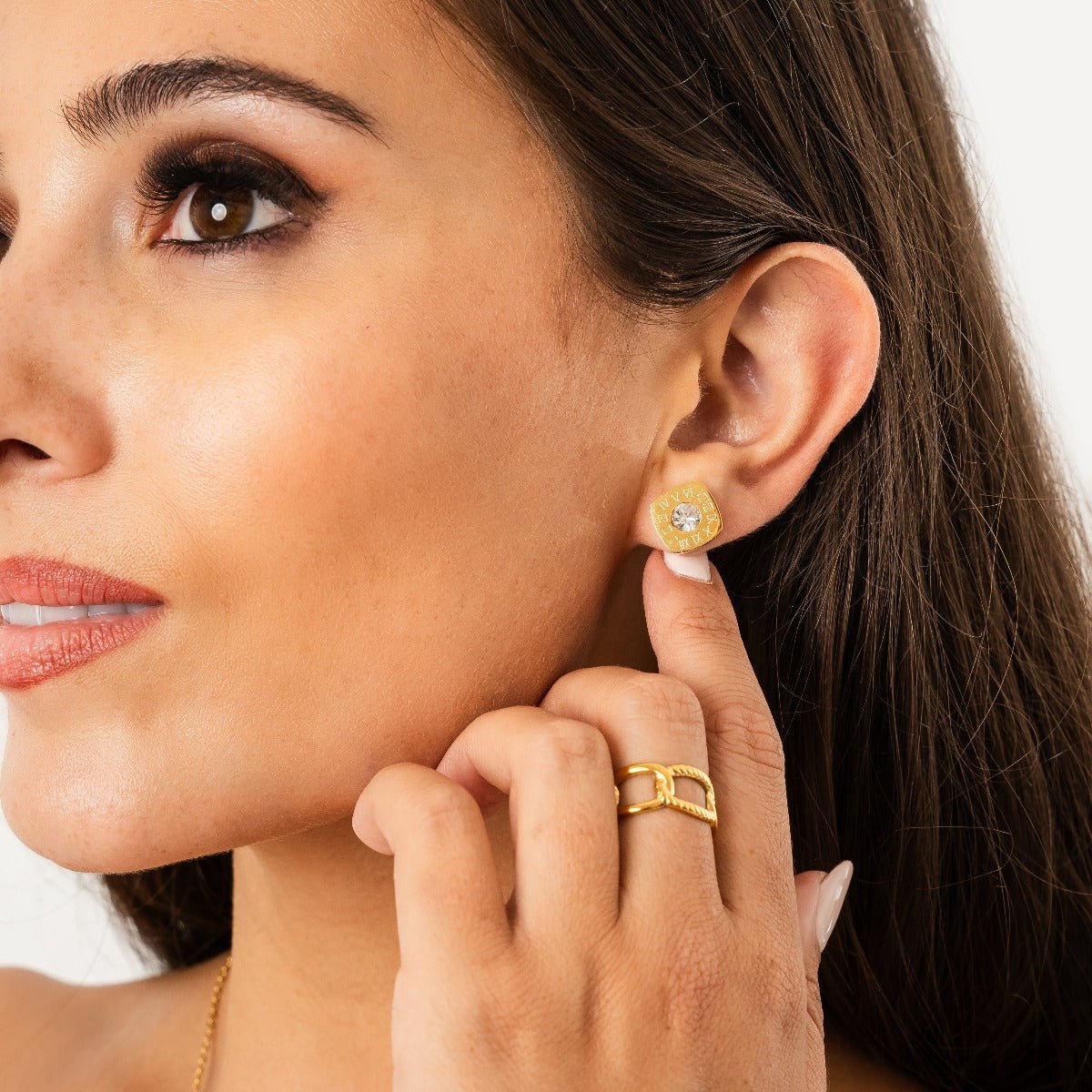 Splendor Earrings Plated in 18k Gold