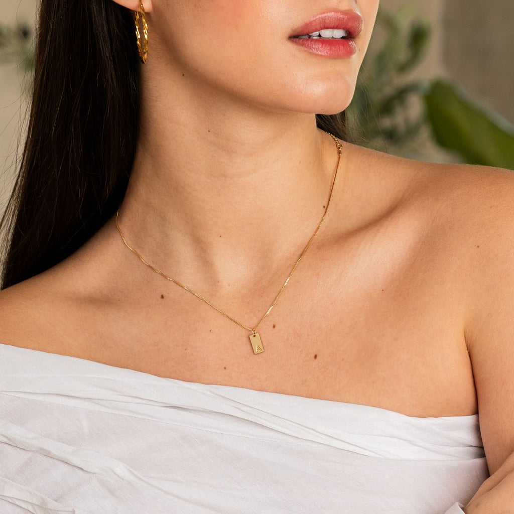 Minimalist Initial Letter Necklace Plated in 18K Gold