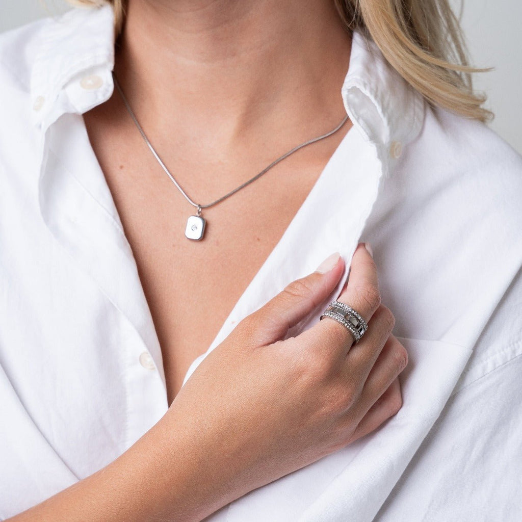 Shine Pendant Necklace - Silver