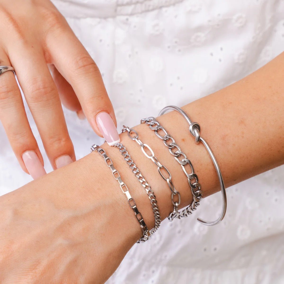 Elegance Bracelet Set & Knot Bangle - Silver