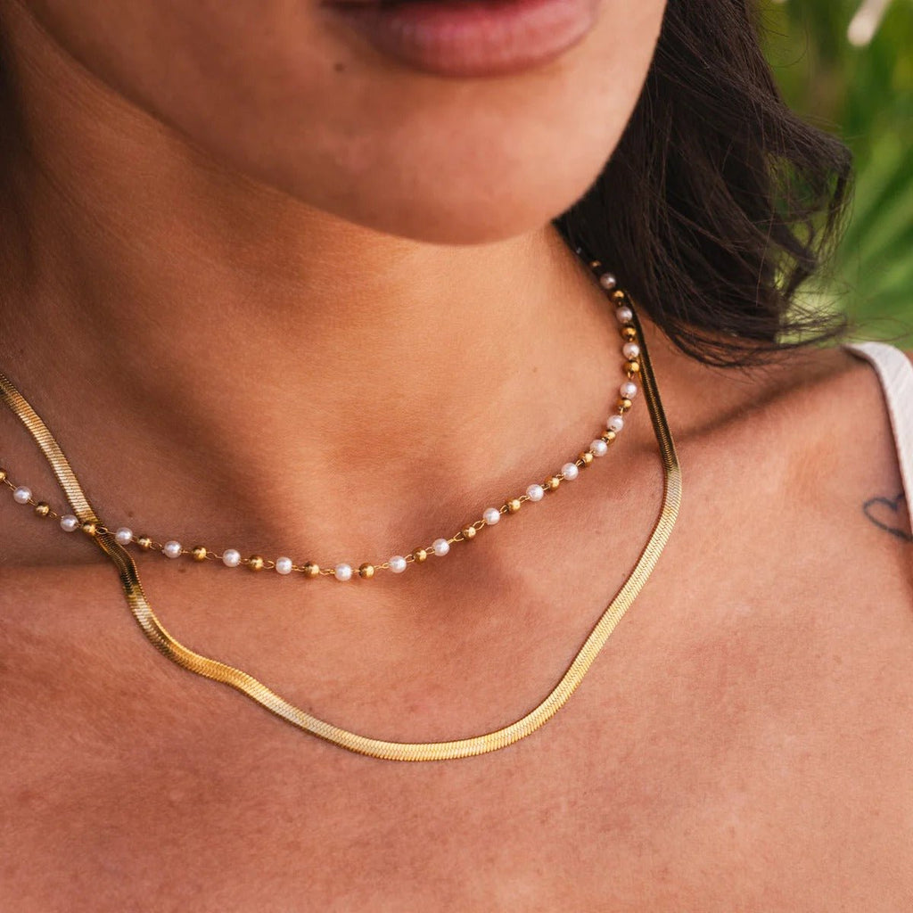 Mix of Pearl Necklaces Plated in 18K Gold