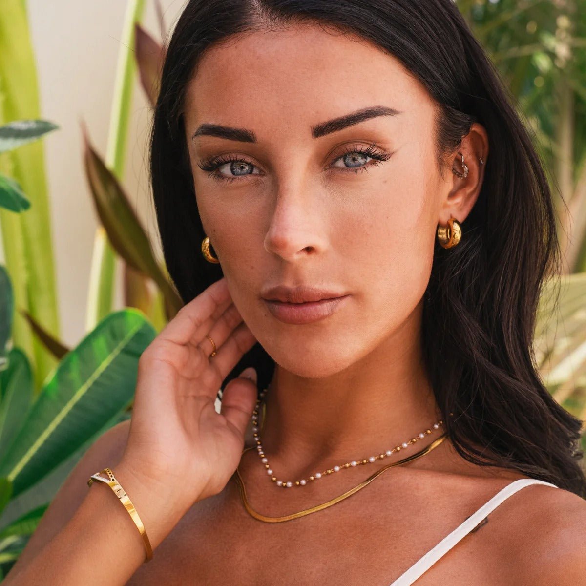 Mix of Pearl Necklaces Plated in 18K Gold