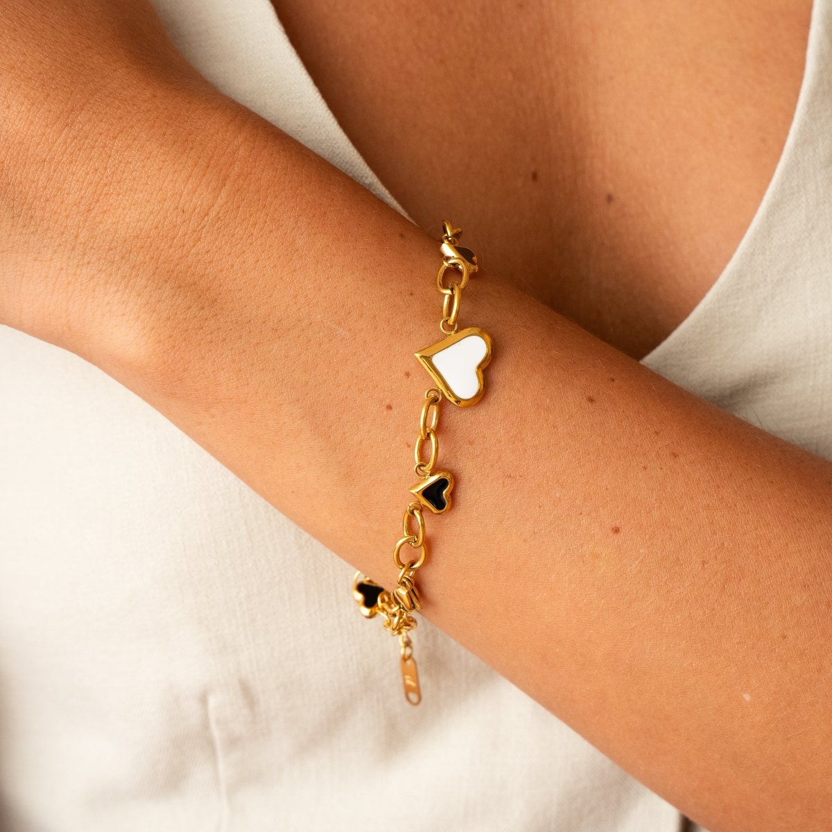 Love Glow Monochromatic Bracelet Plated in 18K Gold