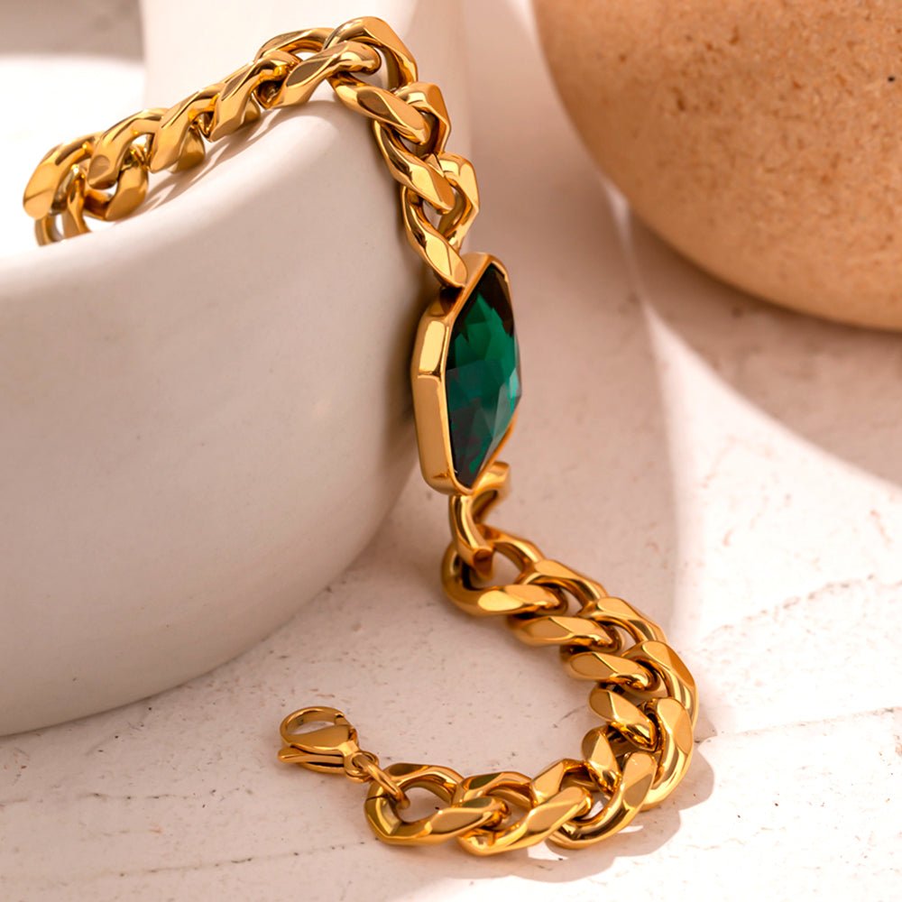Rich Bracelet with Emerald Green Stone, 18k Gold Plated