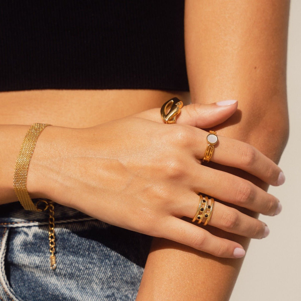 Smooth Woven Bracelet Plated in 18K Gold